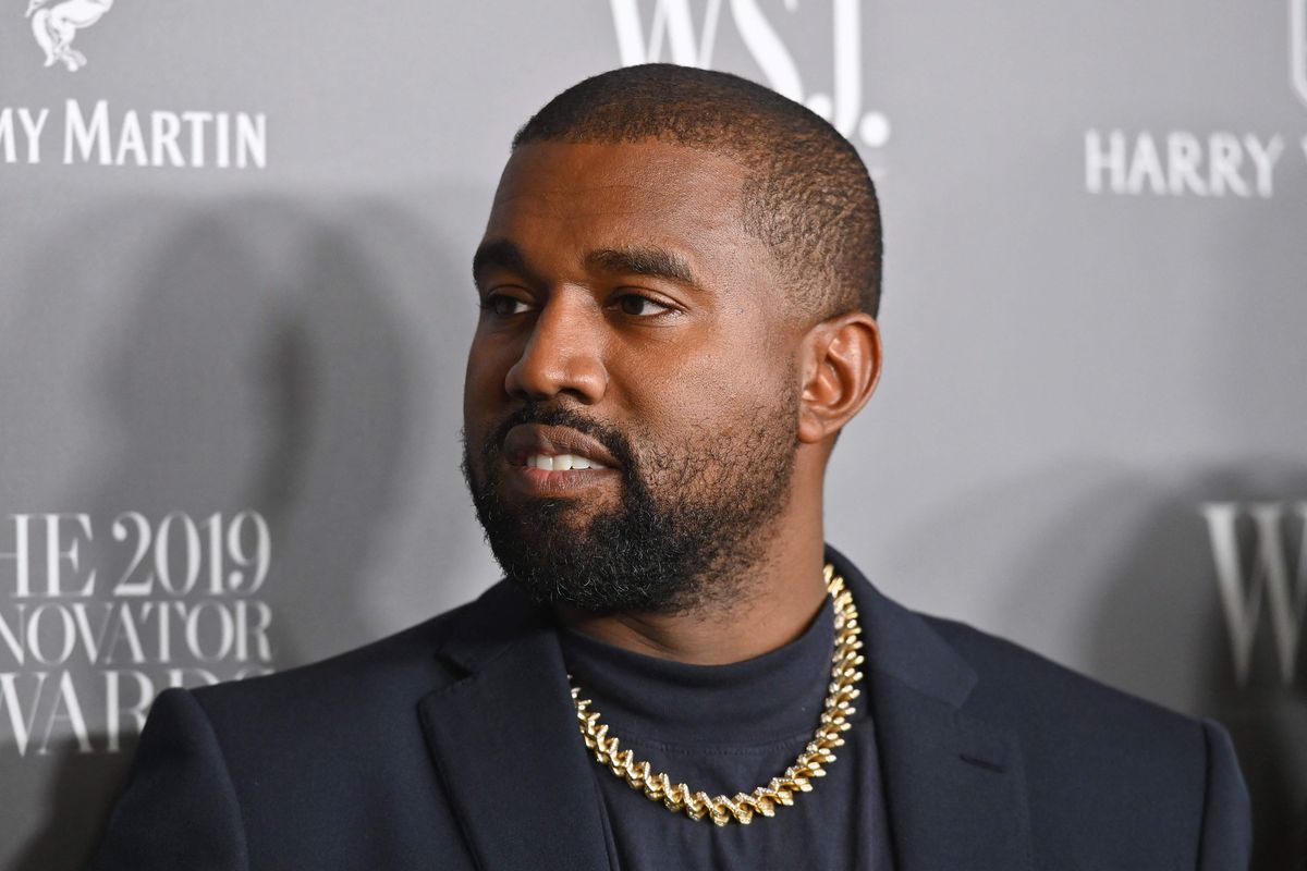 Kanye West chính thức phát hành album thứ 10 mang tên DONDA