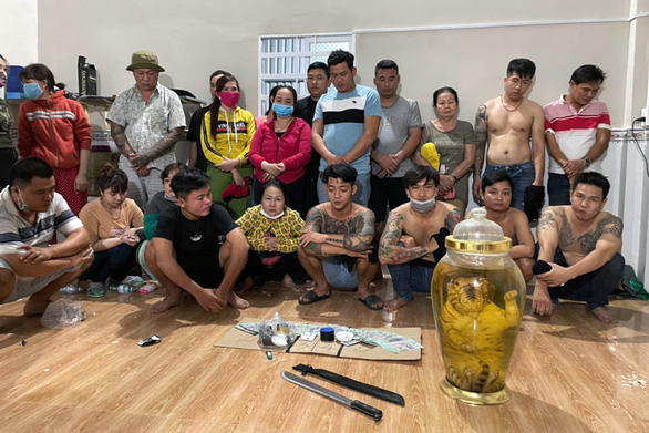 Công an tỉnh Phú Yên bắt giữ 7 người trong đường dây tổ chức đánh bạc